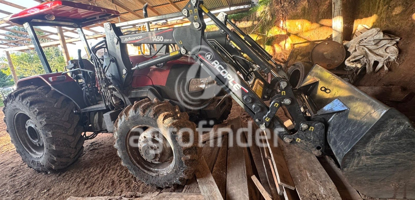 Trator Case Farmall 80 ano 2024 - Farmall 80 - Máquinas Agrícolas