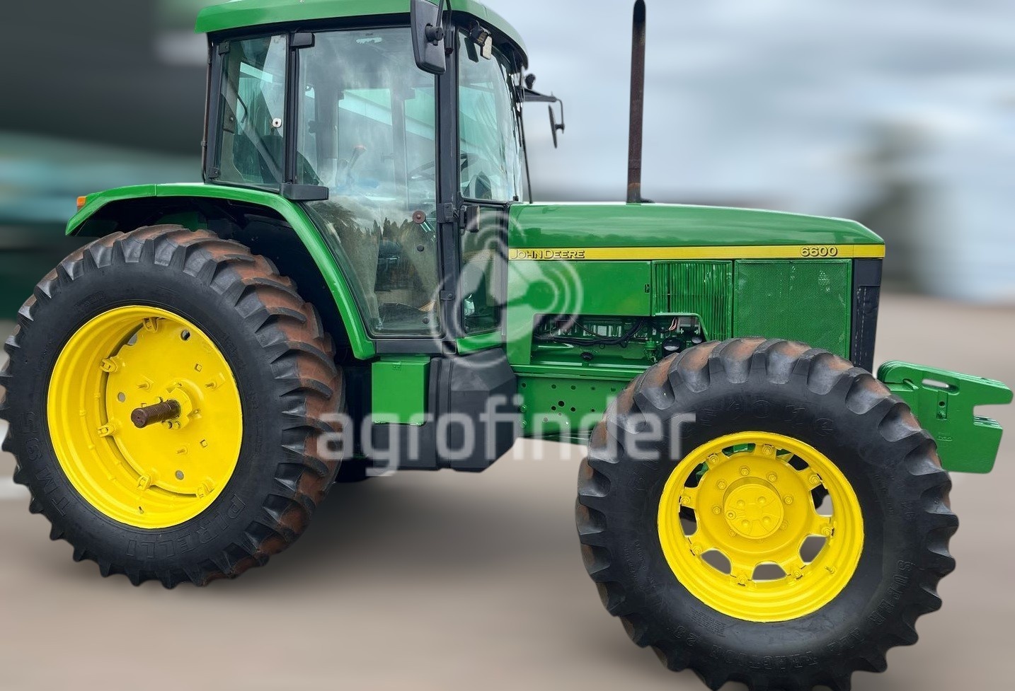 Trator John Deere 6600 ano 1999 - 6600 - Máquinas Agrícolas