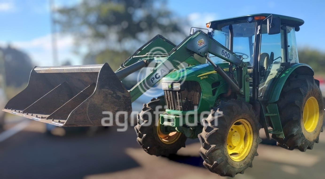 Trator John Deere 5078 E ano 2015 - 5078 E - Máquinas Agrícolas