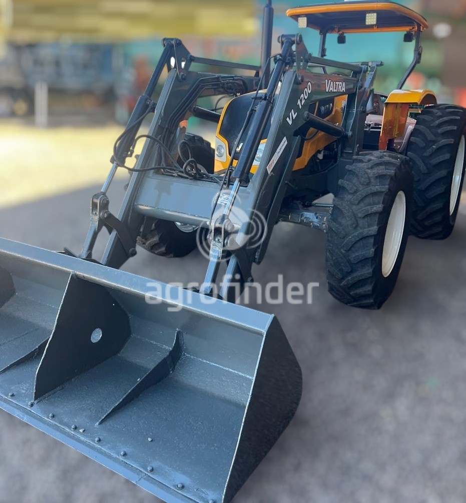 Trator Valtra A950 ano 2017
