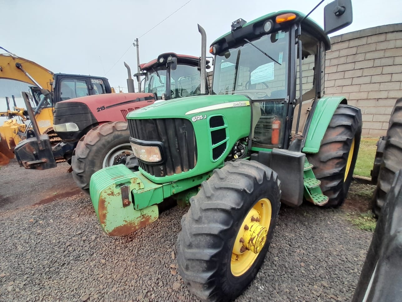Trator John Deere 6125J ano 2022 - 6125J - Máquinas Agrícolas
