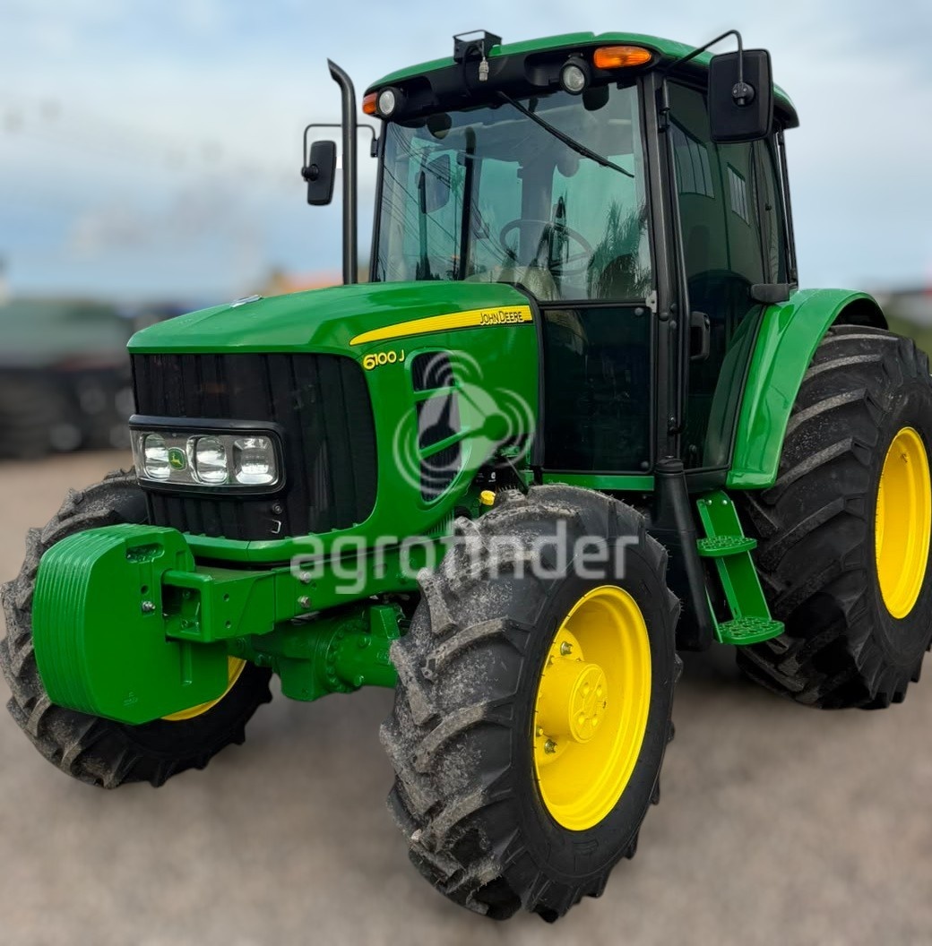 Trator John Deere 6100J ano 2022 - 6100J - Máquinas Agrícolas