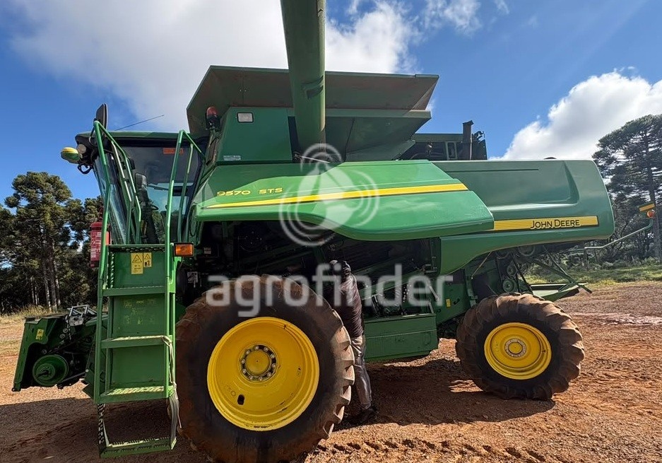 Colheitadeira John Deere 9570 STS ano 2014