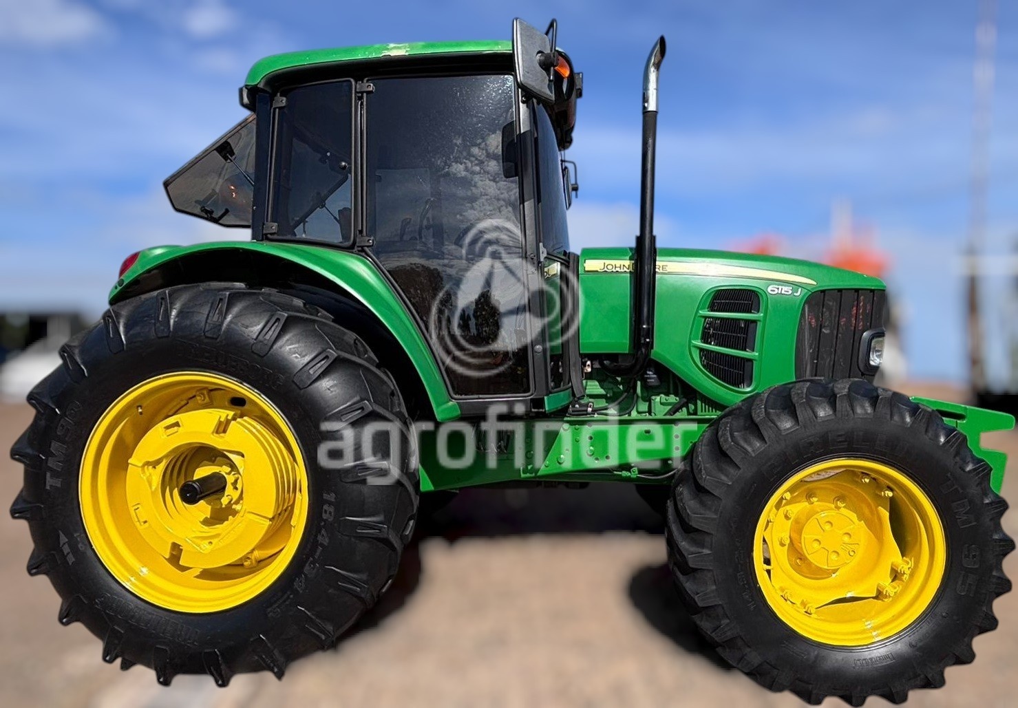 Trator John Deere 6115J ano 2017 - 6115J - Máquinas Agrícolas