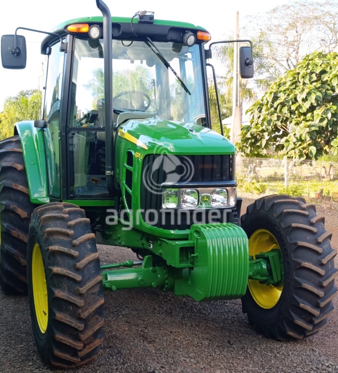 Trator John Deere 6125 J ano 2022 - 6125 J - Máquinas Agrícolas
