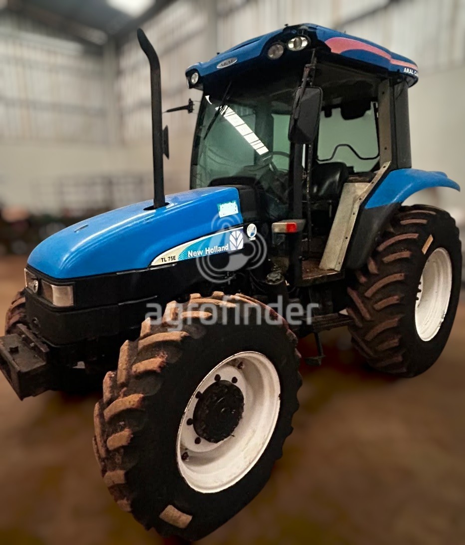 Trator New Holland TL 75E ano 2010