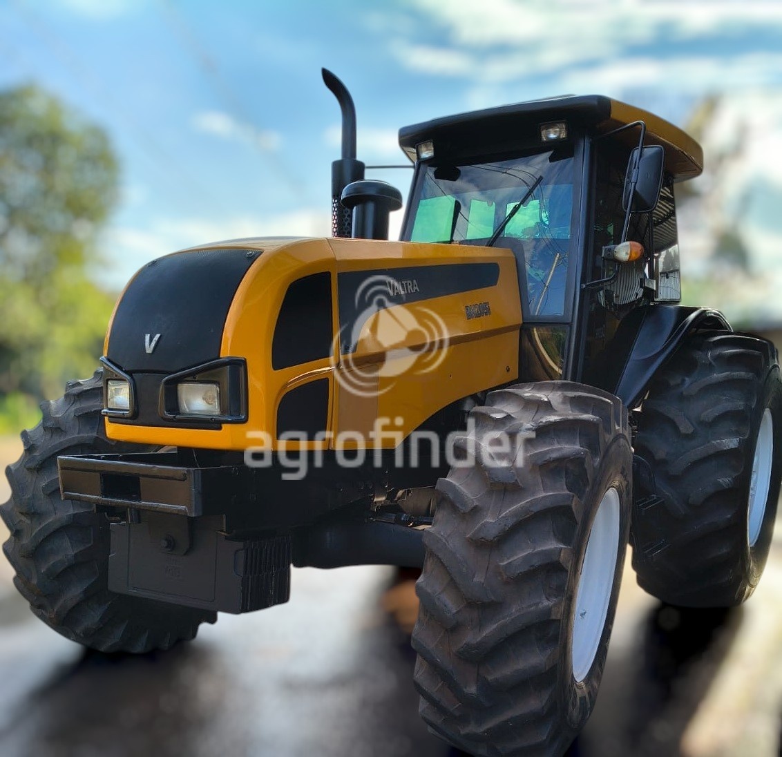 Trator Valtra BH205i ano 2008