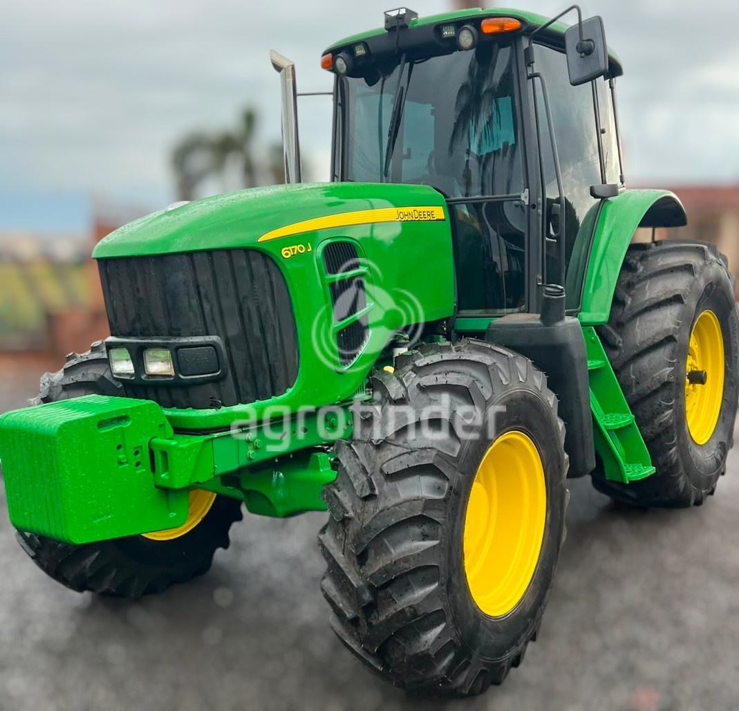 Trator John Deere 6170 J ano 2017