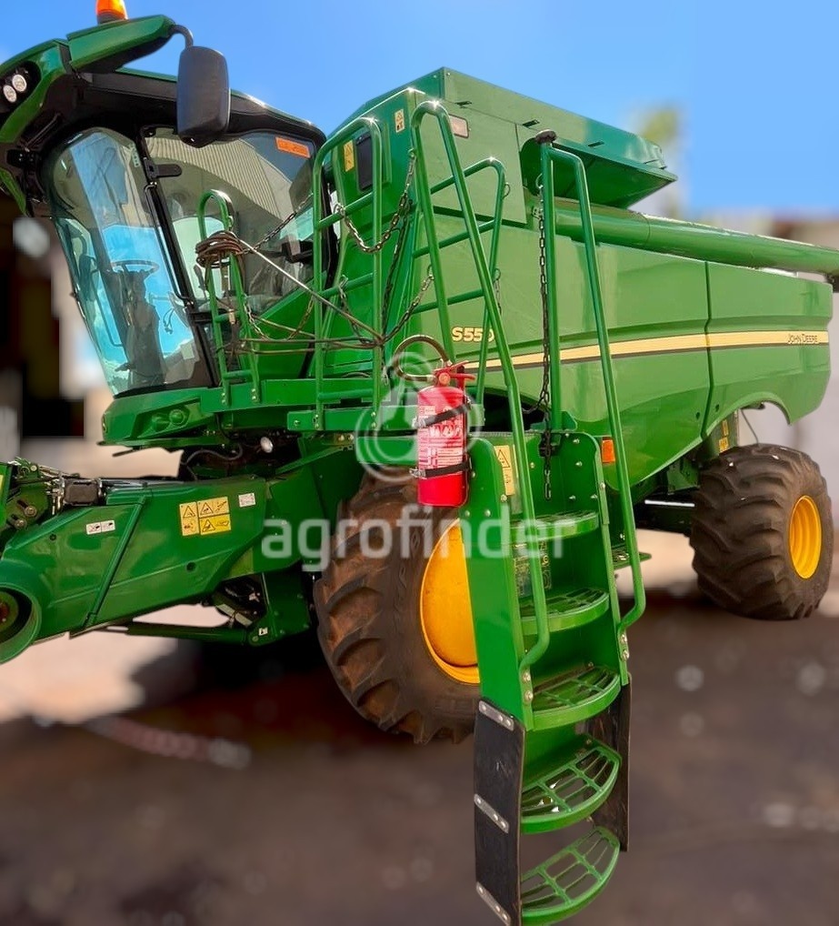 Colheitadeira John Deere S550 ano 2023