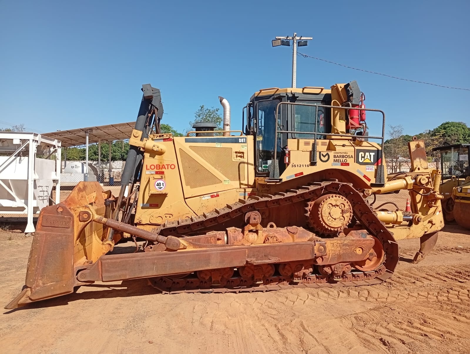 Trator de Esteira Caterpillar D8T ano 2008 - D8T - Máquinas de Linha Amarela