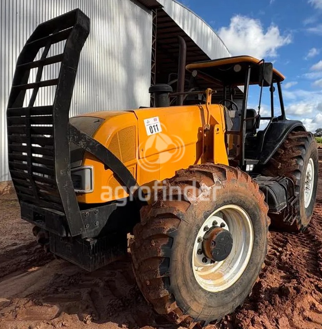Trator Valtra BH 180 ano 2010 - BH 180 - Máquinas Agrícolas