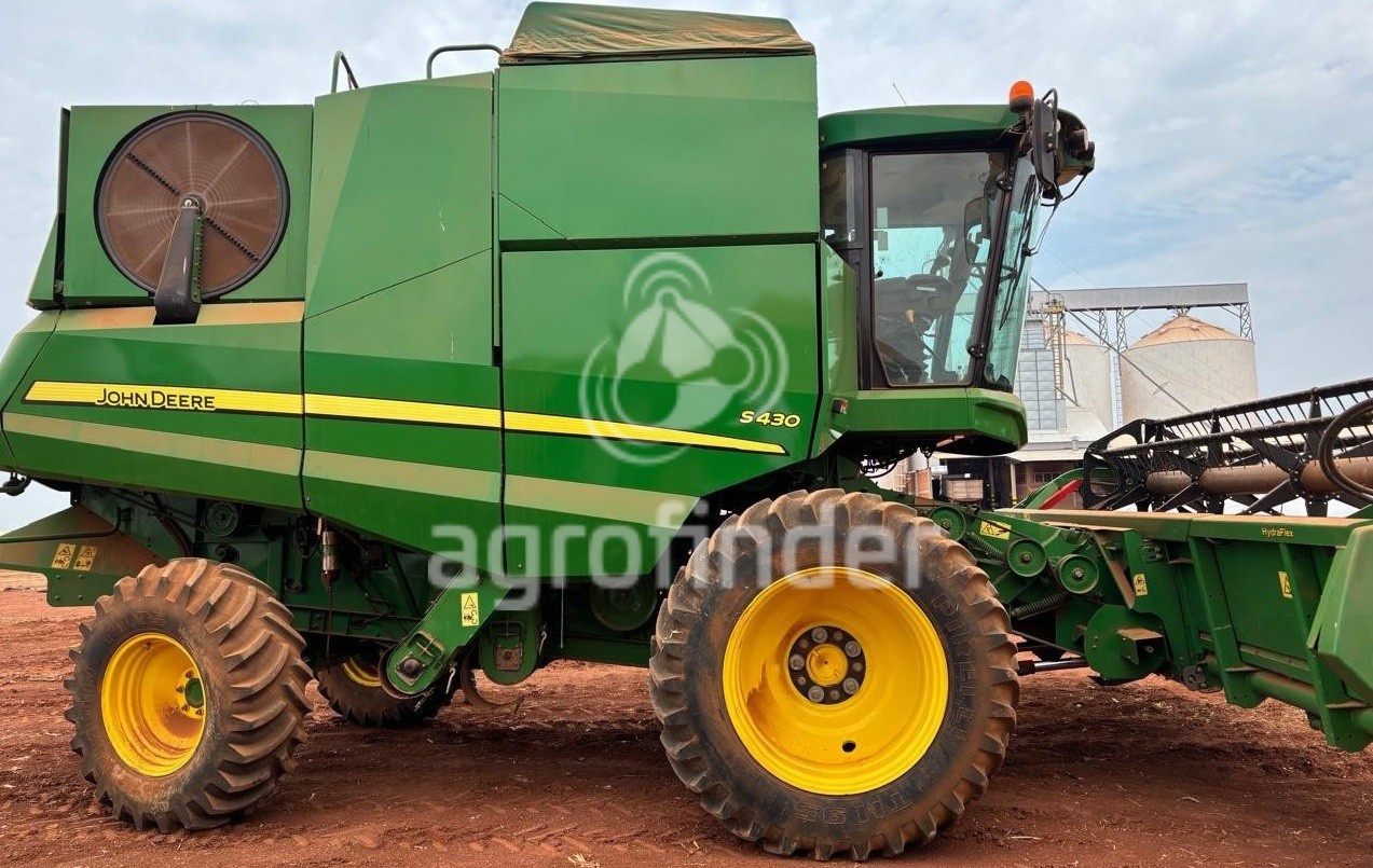 Colheitadeira John Deere S430 ano 2017 - S430 - Máquinas Agrícolas