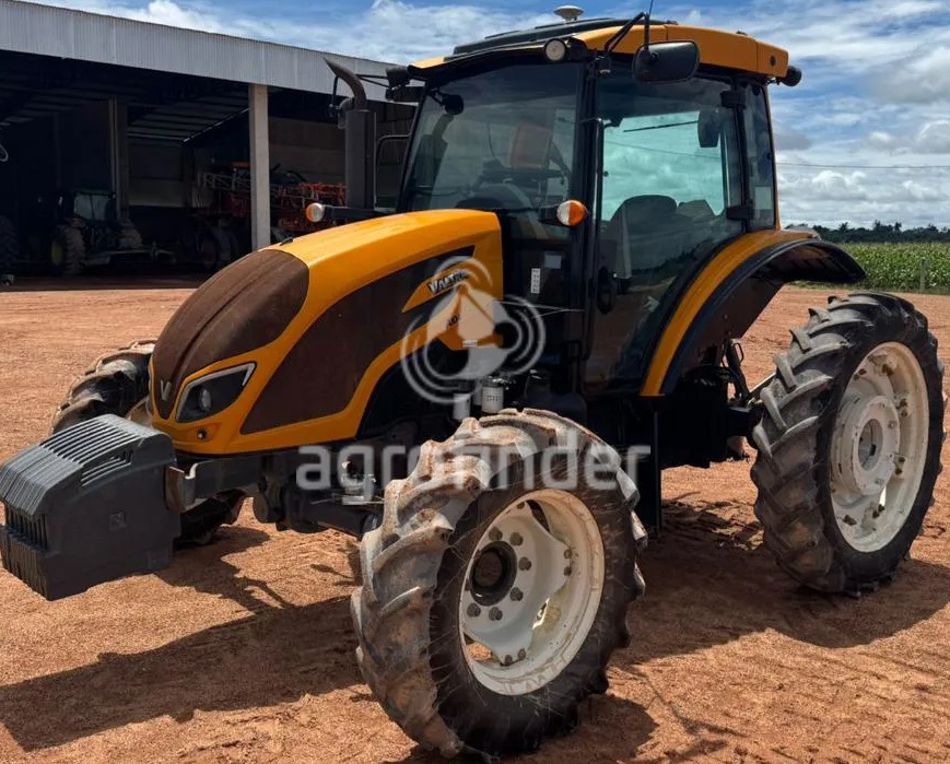 Trator Valtra A104 ano 2022