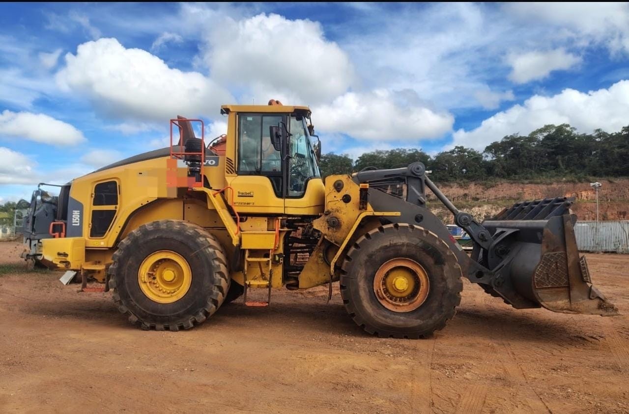 Pá Carregadeira Volvo L150H ano 2022