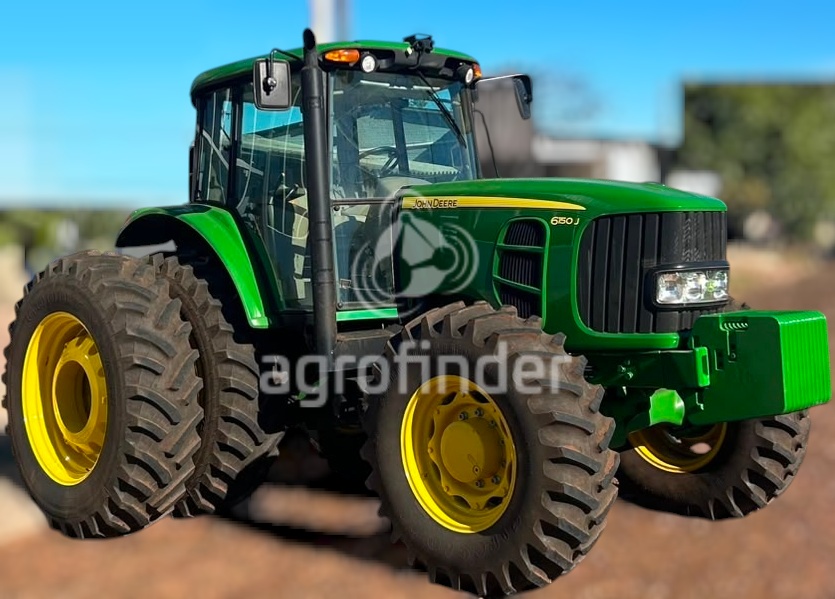 Trator John Deere 6150J ano 2019