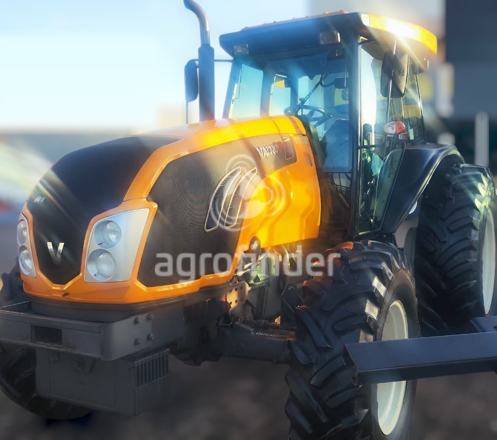 Trator Valtra BM 110 ano 2016