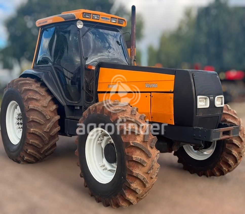 Trator Valtra BH 180 ano 2005 - BH 180 - Máquinas Agrícolas
