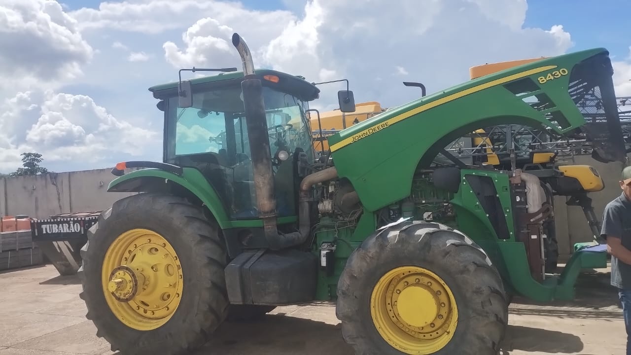 Trator John Deere 8430 ano 2006 - 8430 - Máquinas Agrícolas