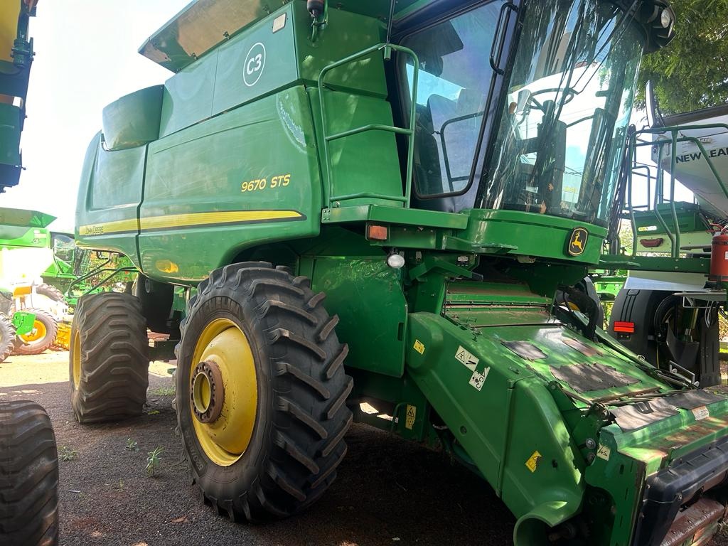 Colheitadeira John Deere 9670 STS ano 2010 - 9670 STS - Máquinas Agrícolas