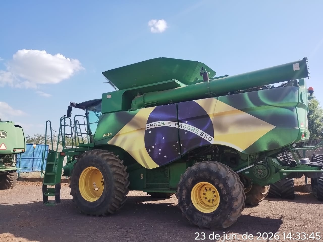 Colheitadeira John Deere S680 ano 2015 - S680 - Máquinas Agrícolas