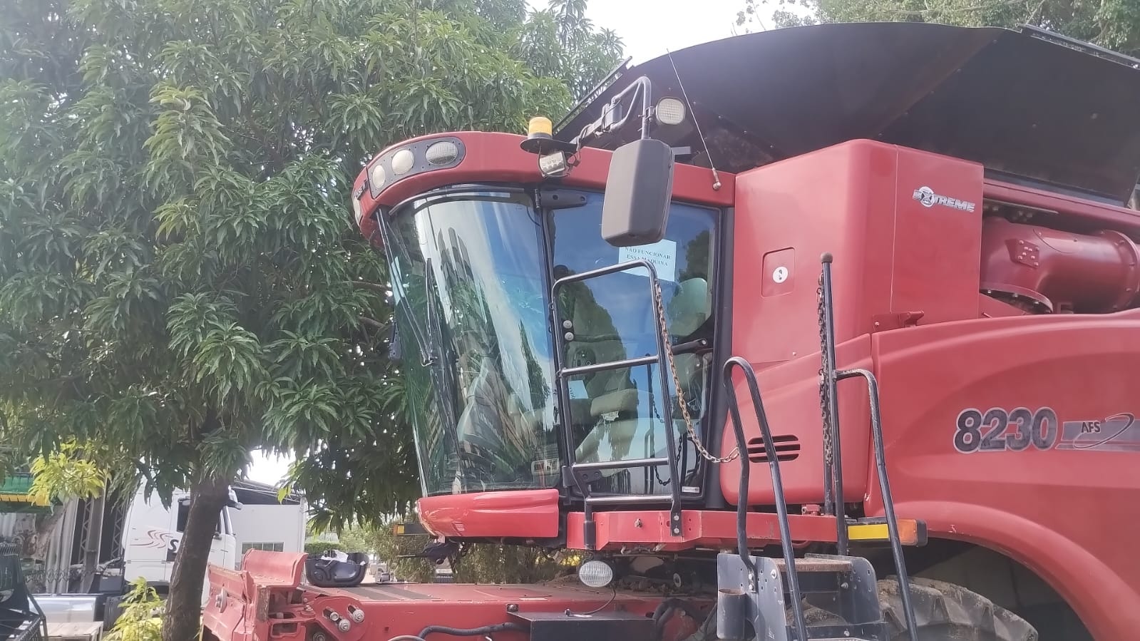 Colheitadeira Case 8230 ano 2018 - 8230 - Máquinas Agrícolas