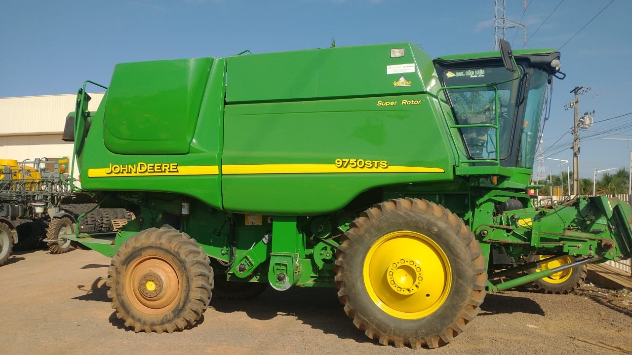 Colheitadeira John Deere 9750 STS ano 2009 - 9750 STS - Máquinas Agrícolas