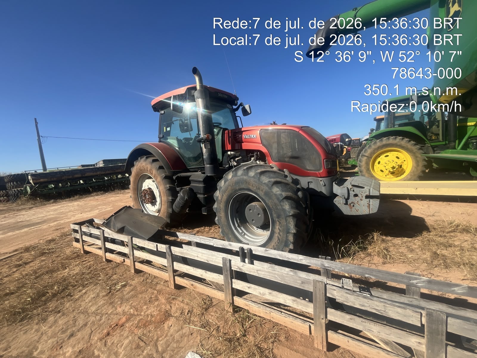 Trator Valtra S353 ano 2012