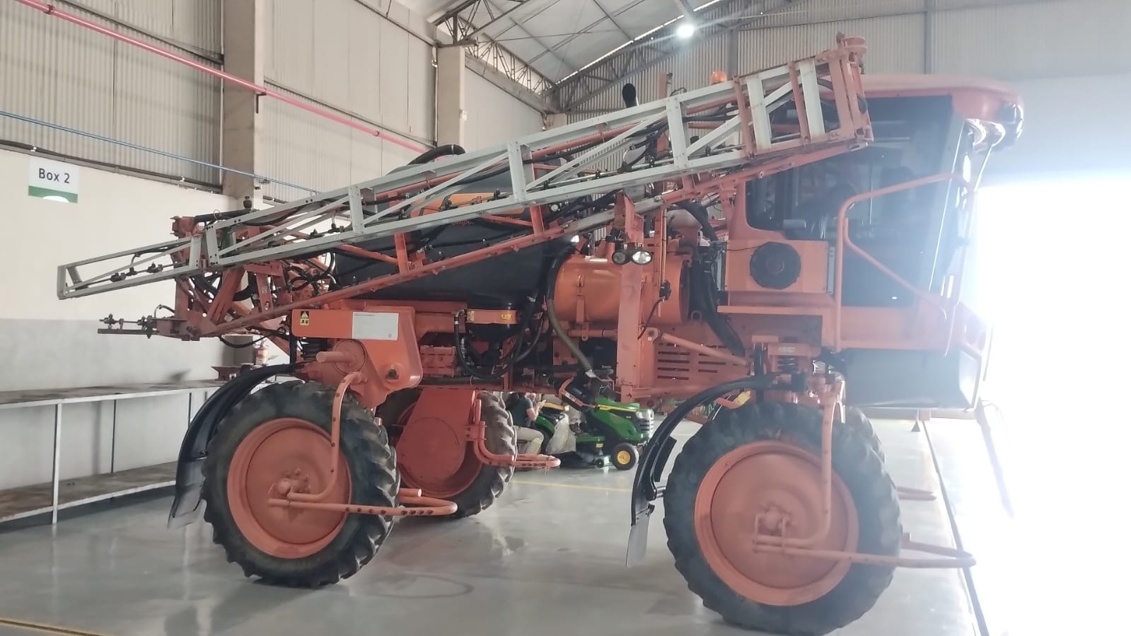 Pulverizador Autopropelido Jacto UNIPORT 2000 ano 2017 - UNIPORT 2000 - Máquinas Agrícolas