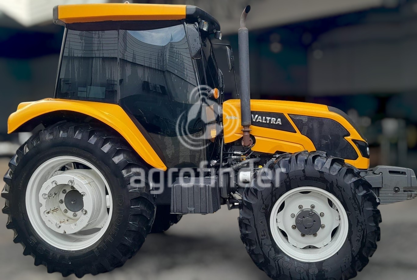 Trator Valtra A990R ano 2024 - A990R - Máquinas Agrícolas