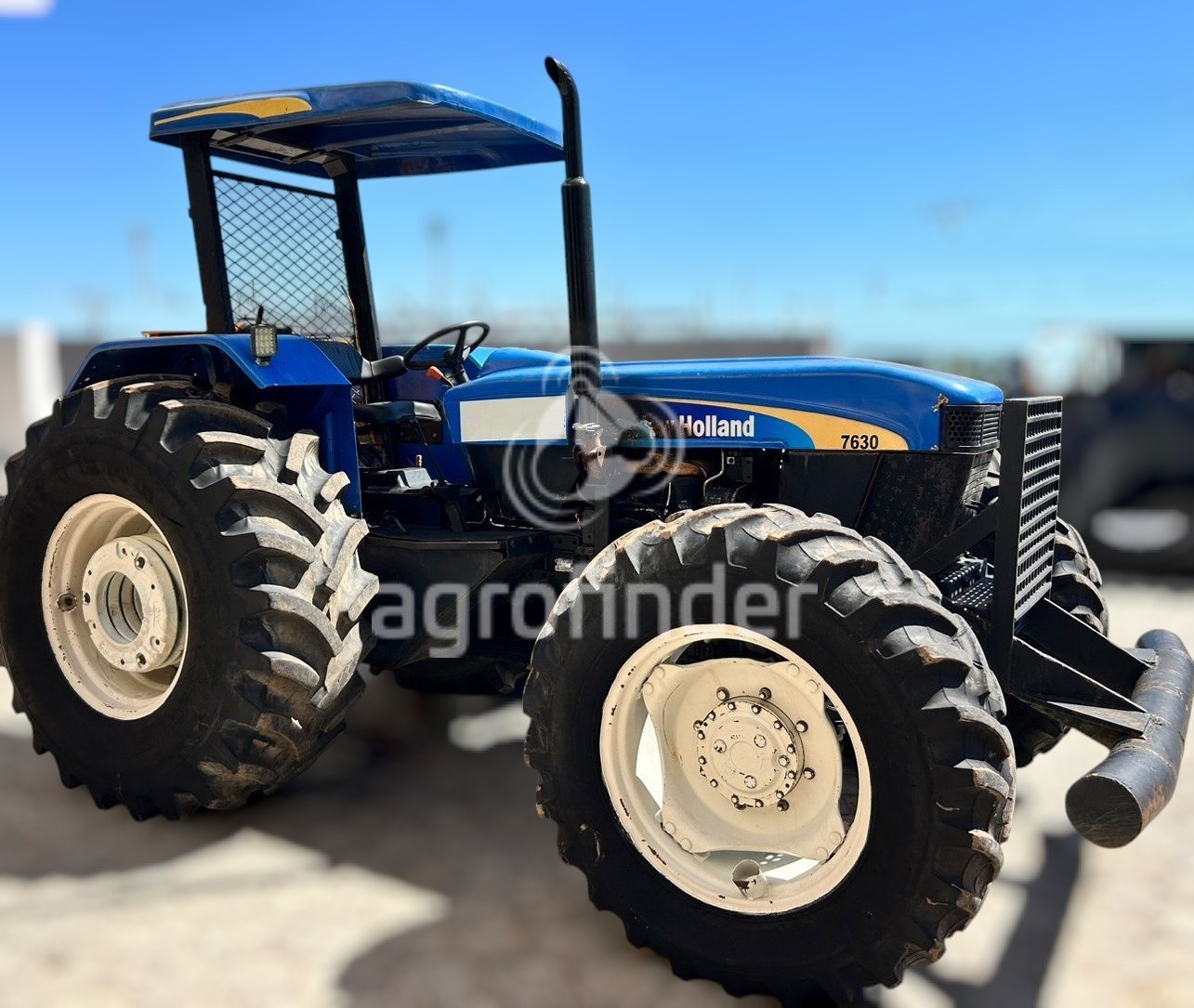 Trator New Holland 7630 ano 2011 - 7630 - Máquinas Agrícolas