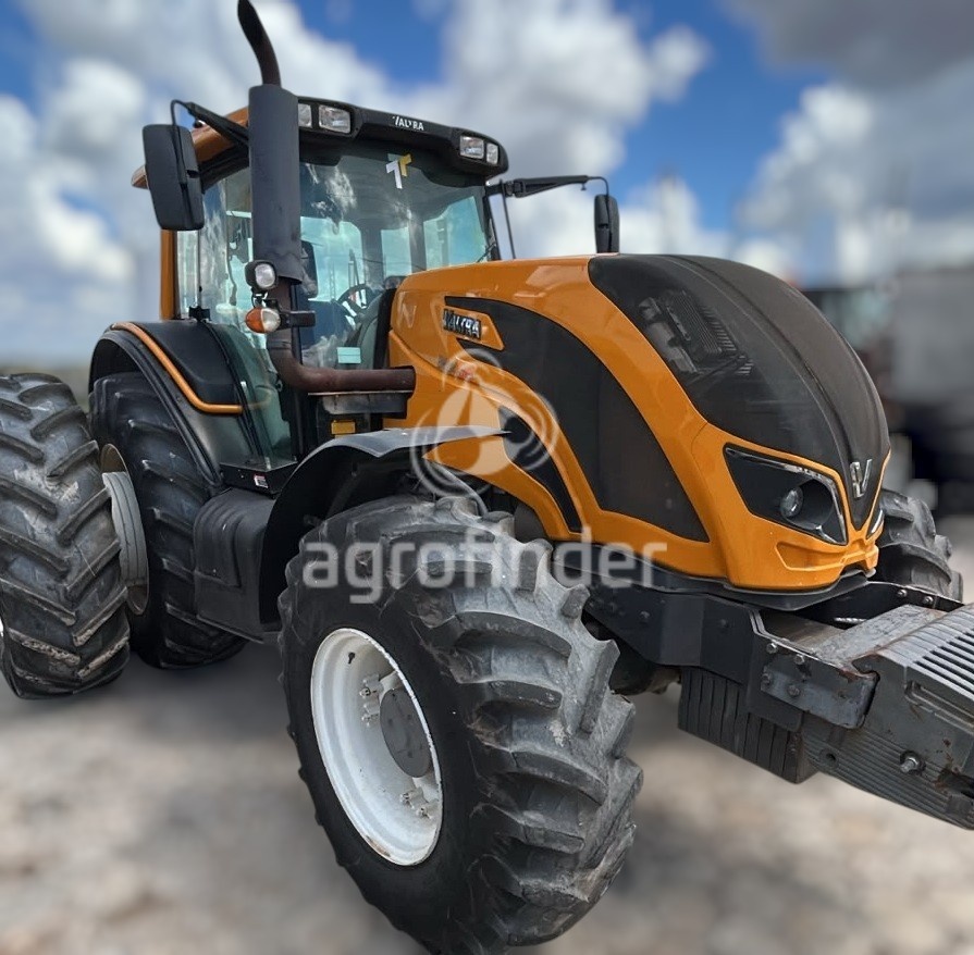 Trator Valtra BH 224 HiTech ano 2022 - BH 224 HiTech - Máquinas Agrícolas