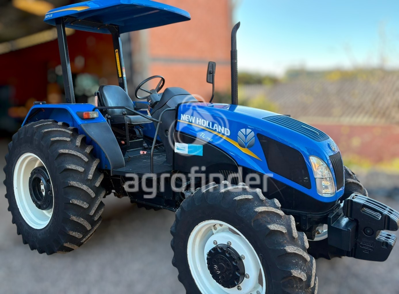 Trator New Holland TL 75E ano 2014 - TL 75E - Máquinas Agrícolas