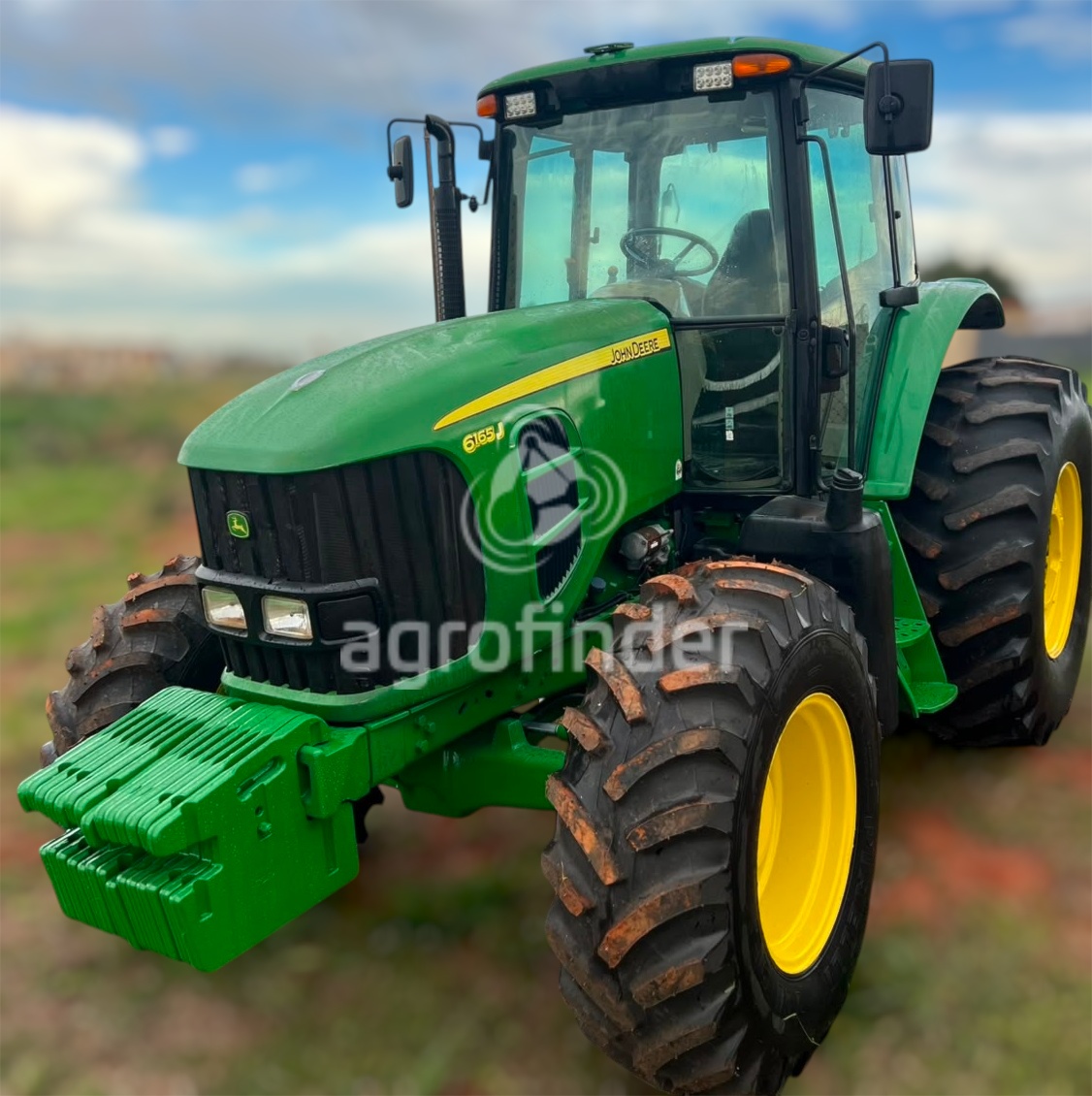 Trator John Deere 6165J ano 2014