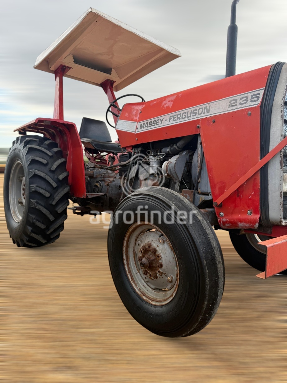 Trator Massey Ferguson 235 ano 1985