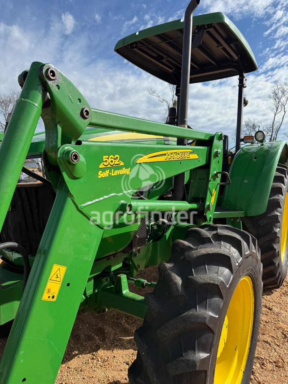 Trator John Deere 5078 E ano 2021 - 5078 E - Máquinas Agrícolas