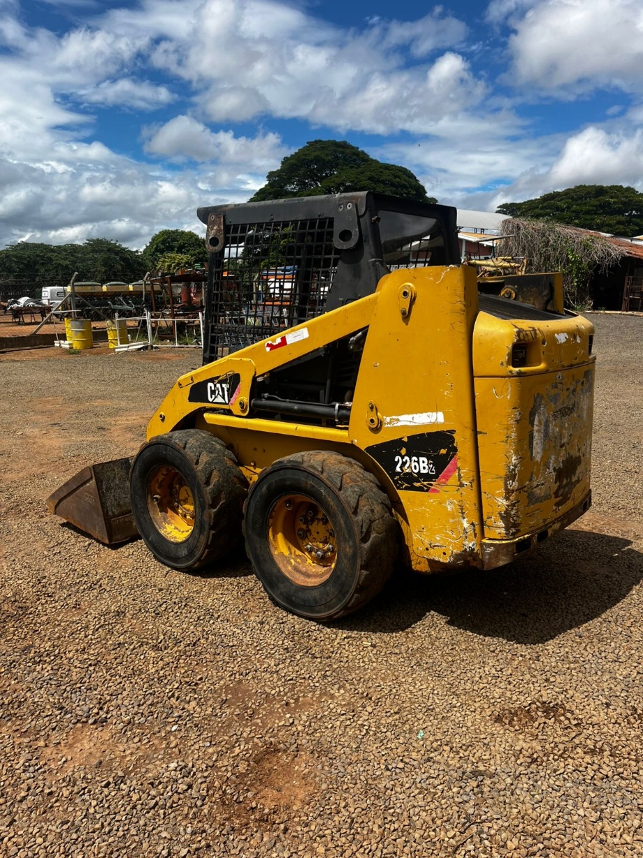Mini Carregadeira Caterpillar 226B ano 2010