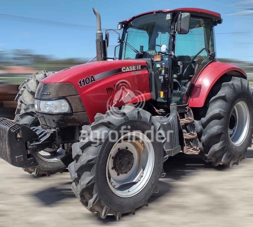 Trator Case IH Farmall 110 A ano 2017 - Farmall 110 A - Máquinas Agrícolas