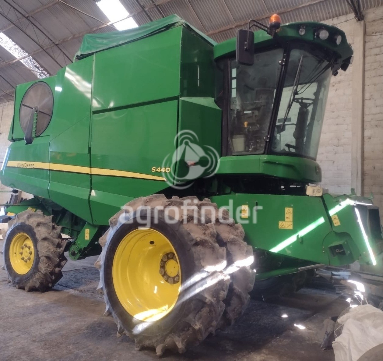 Colheitadeira John Deere S440 ano 2021 - S440 - Máquinas Agrícolas