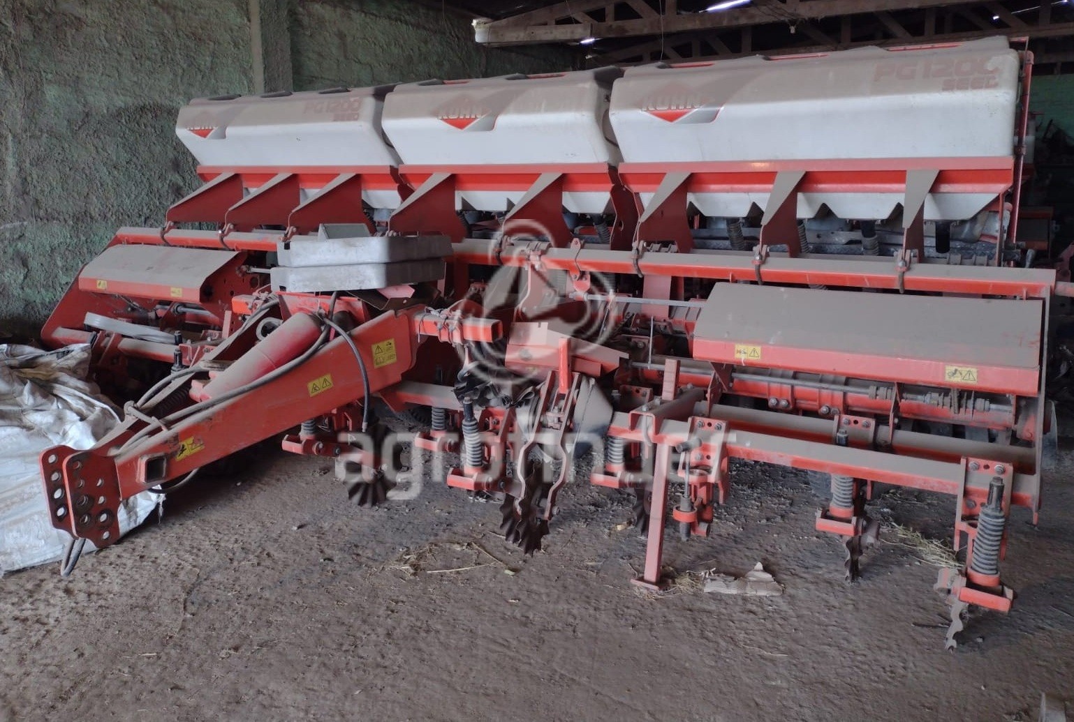 Plantadeira Kuhn PDM PG 1200 ano 2013