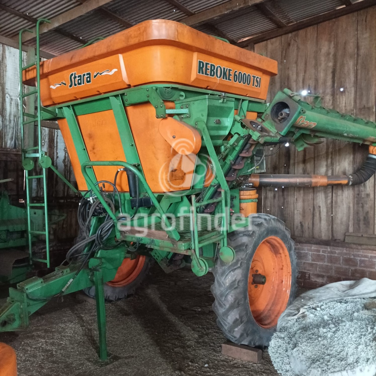 Carreta Agrícola Stara Reboke 6000 TS ano 2010