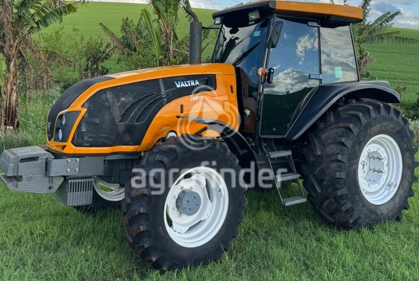Trator Valtra BM 115 ano 2023 - BM 115 - Máquinas Agrícolas