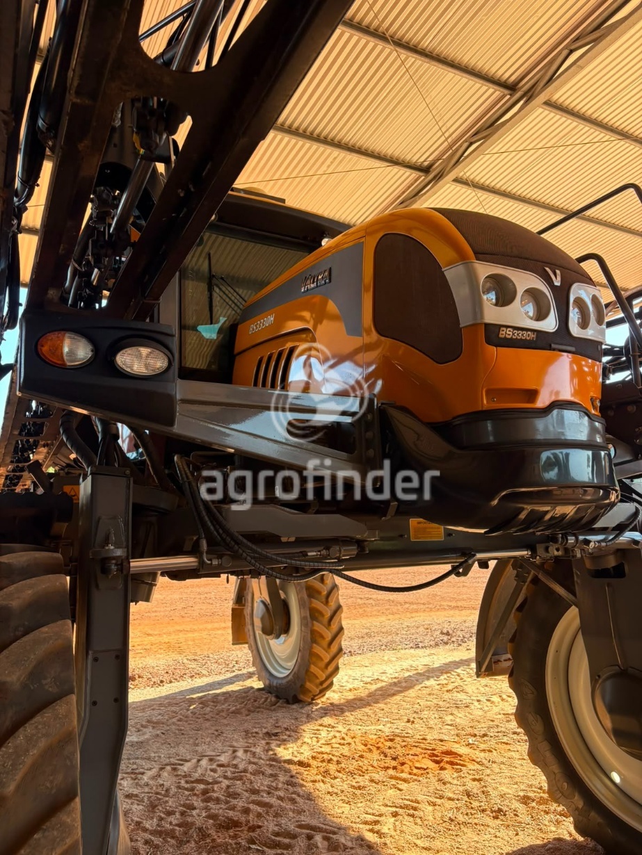 Pulverizador Autopropelido Valtra BS 3330H ano 2022