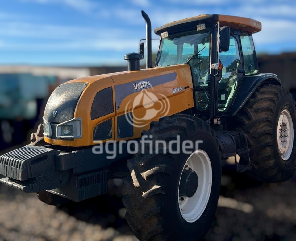 Trator Valtra BH 180 ano 2012 - BH 180 - Máquinas Agrícolas