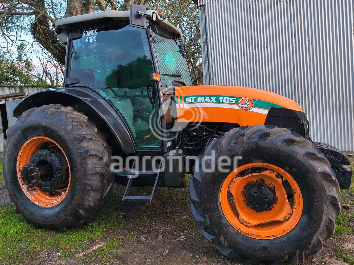 Trator Stara ST MAX 105 ano 2014 - ST MAX 105 - Máquinas Agrícolas