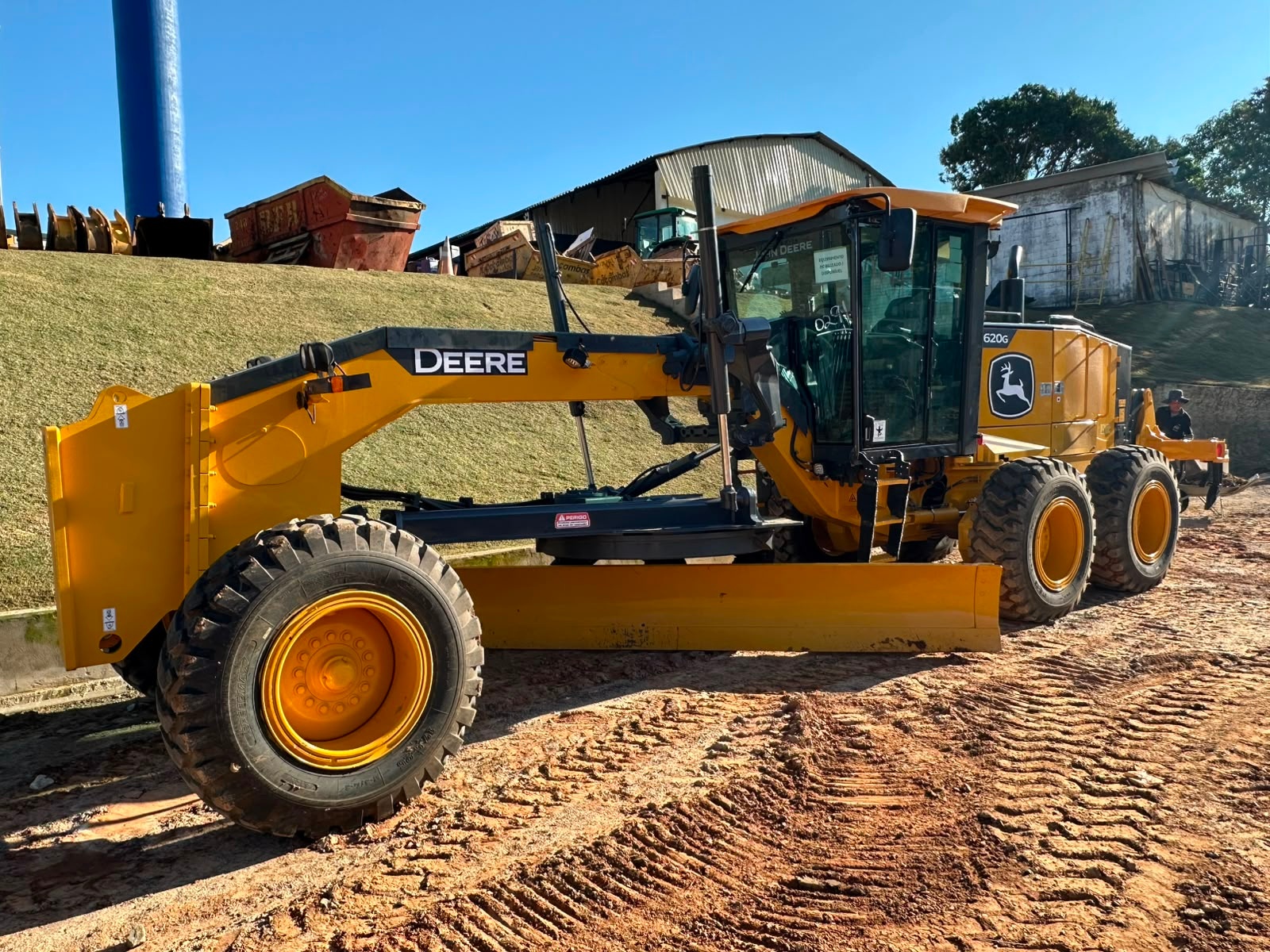 Motoniveladora John Deere 620G ano 2022