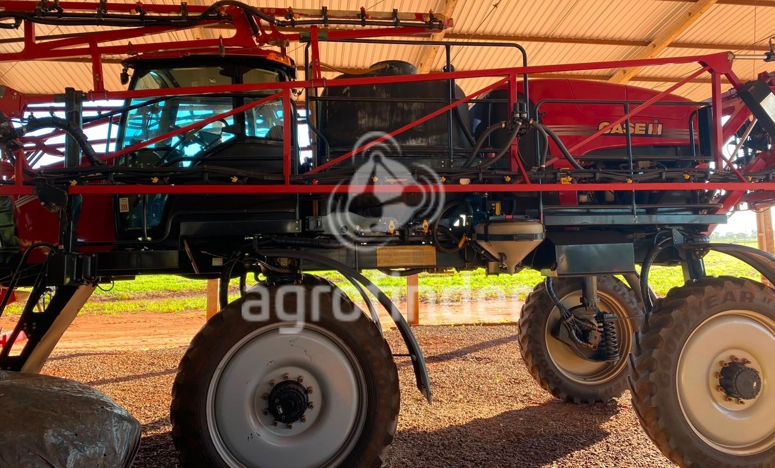 Pulverizador Autopropelido Case Patriot 250 ano 2021 - Patriot 250 - Máquinas Agrícolas