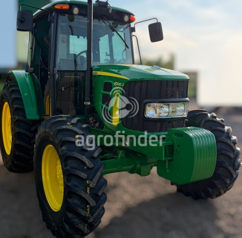 Trator John Deere 6100J ano 2022 - 6100J - Máquinas Agrícolas