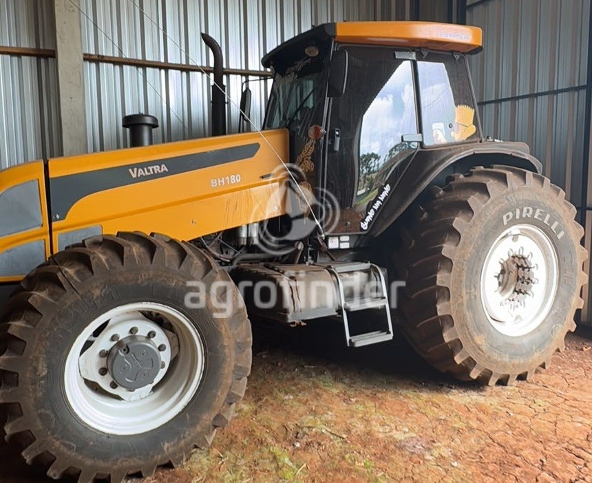 Trator Valtra BH 180 ano 2011 - BH 180 - Máquinas Agrícolas