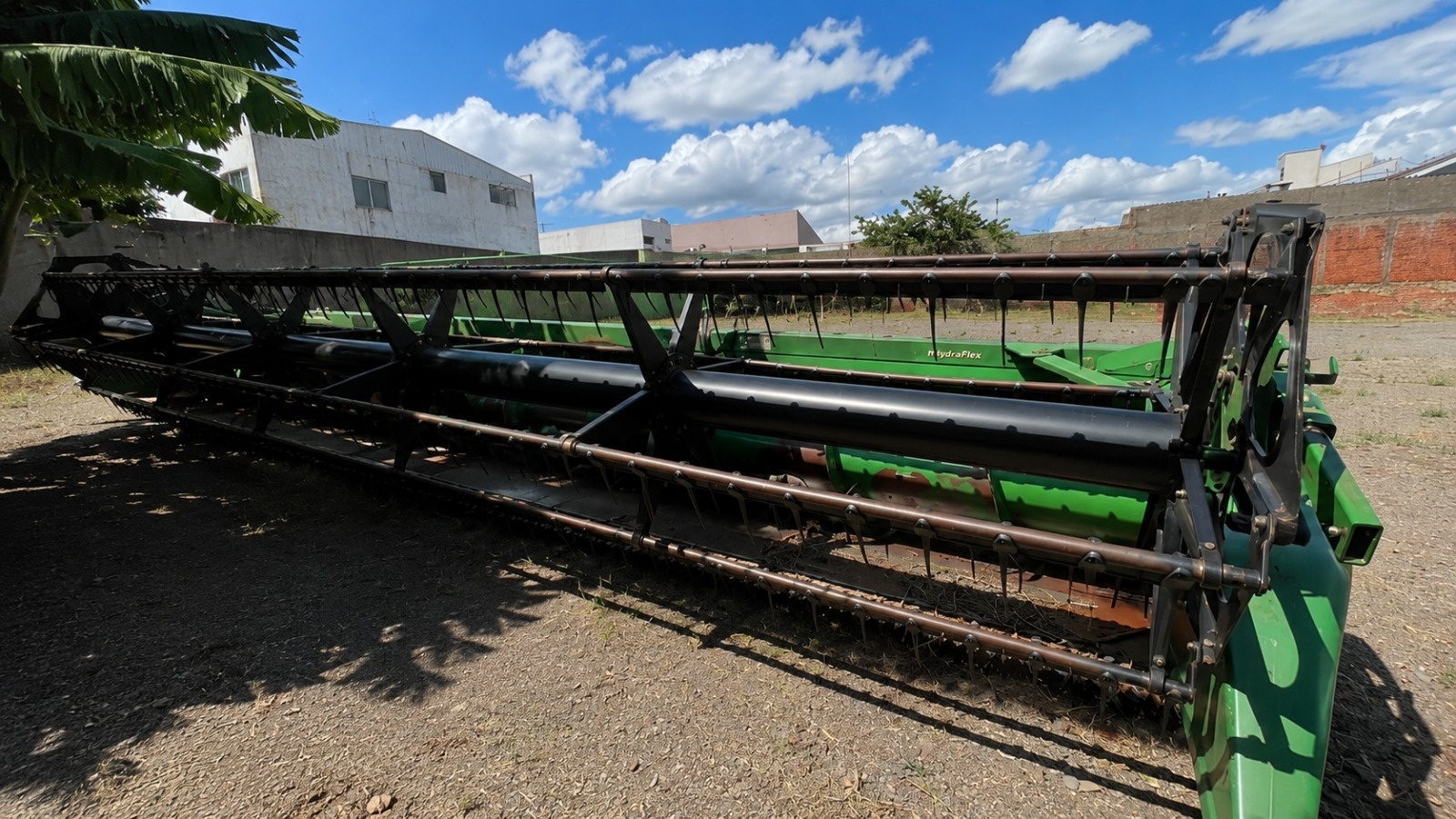 Plataforma John Deere 625 ano 2011