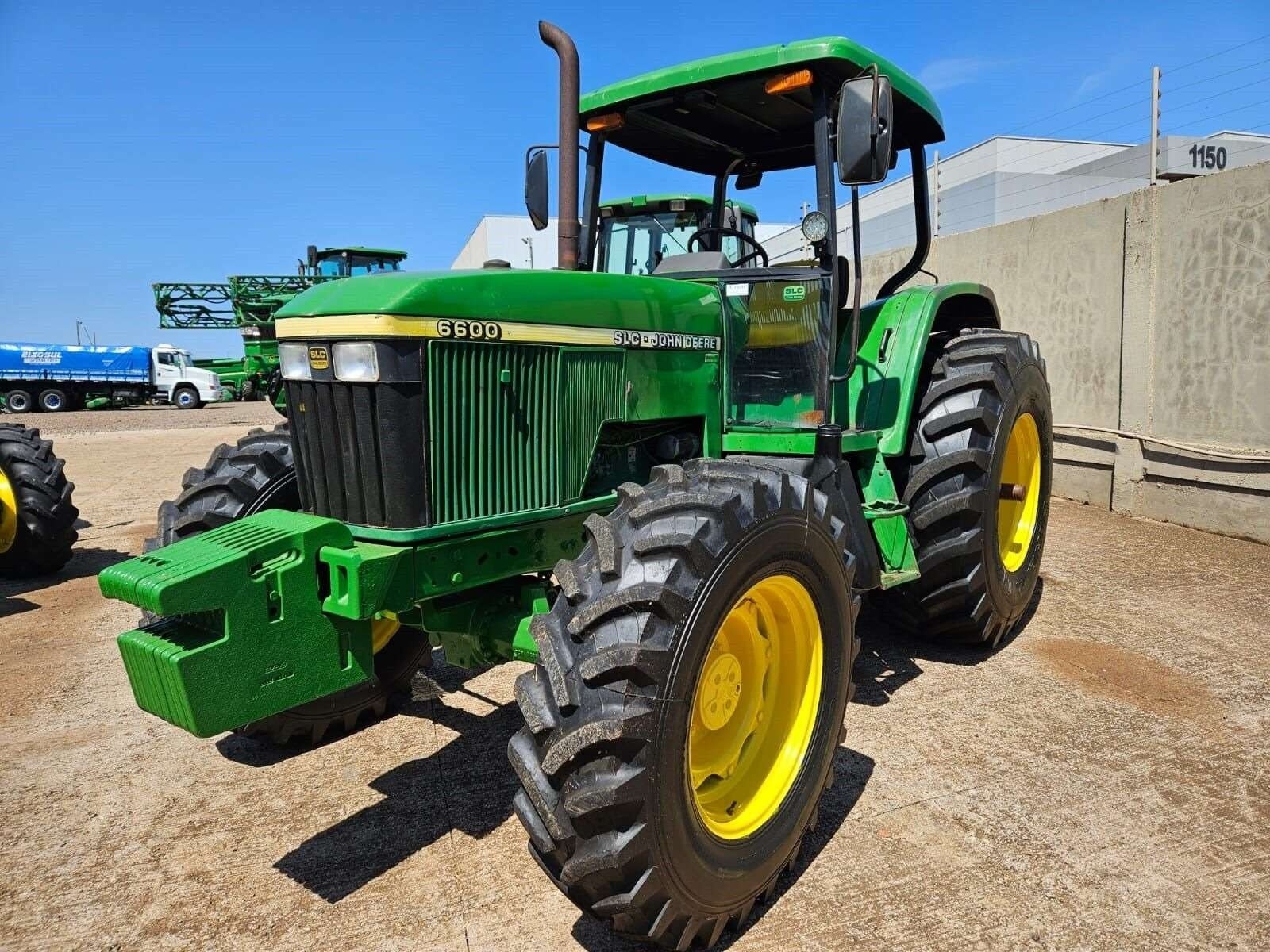 Trator John Deere 6600 ano 1998 - 6600 - Máquinas Agrícolas